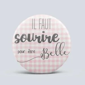 Miroir de poche il faut sourire pour être belle